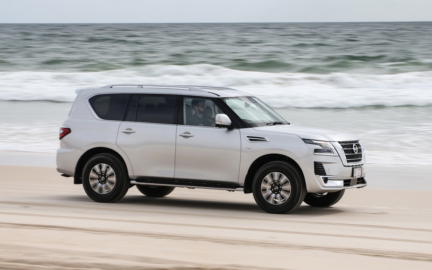 Nissan Patrol TIL 2020 SUV Drive